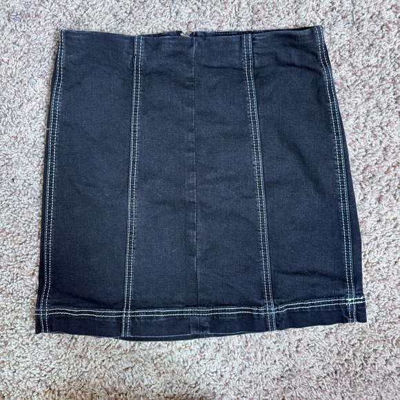 (2) denim skirts size 25 Kendall & Kylie and Forever 21 - Picture 3 of 3